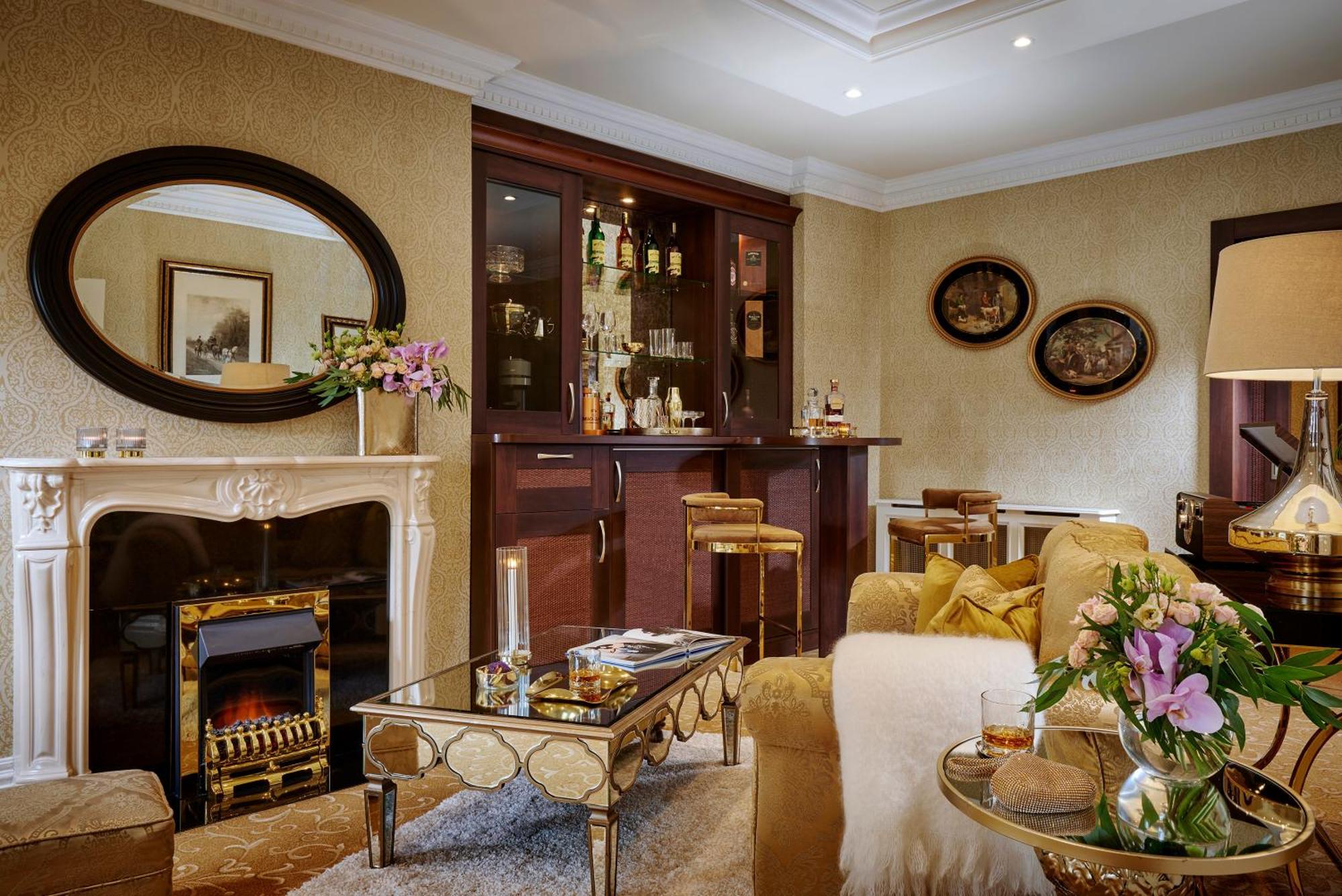 Hayfield Manor Hotel Cork Bagian luar foto